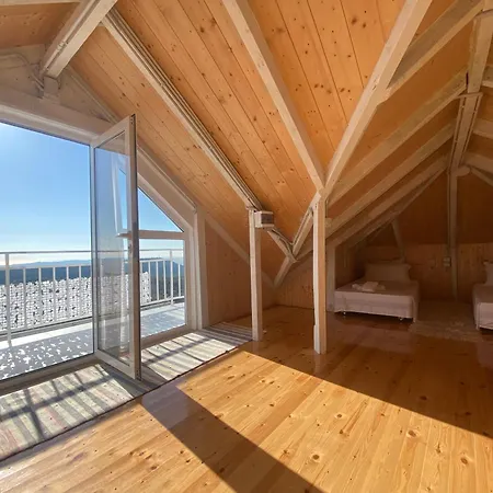 Meti Wooden בית הארחה 3*